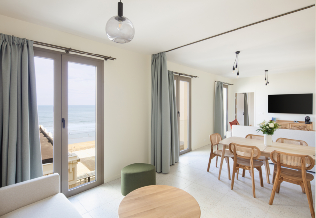 Tout droits reserves